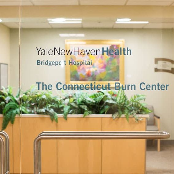CT Burn Center Entrance 850